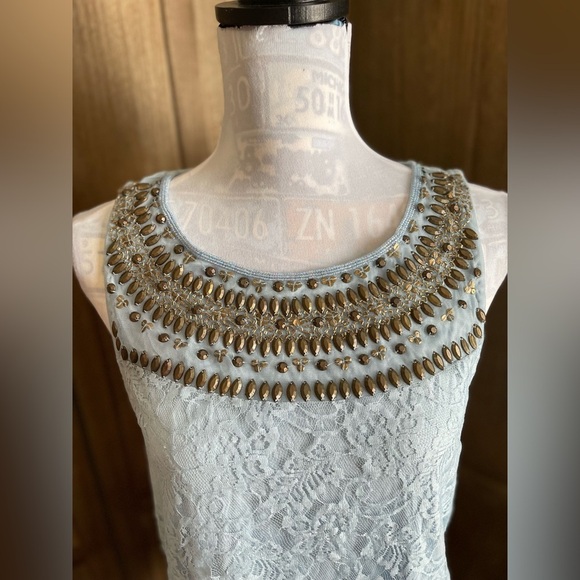 NWT BKE Light Blue Embellished Lace Sleeveless Top - Picture 2 of 7